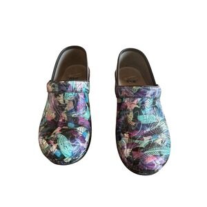 Dansko LT Pro Watercolor Woman's EU 39 (US Size 8.5-9) Leather Tooled Clogs Blue